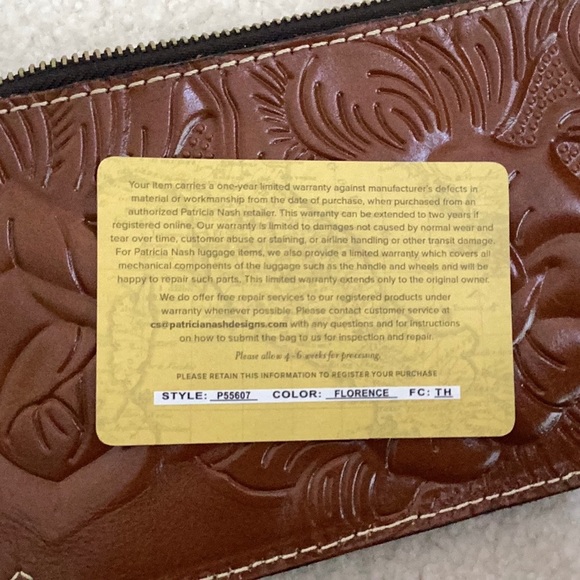 New PATRICIA NASH, tooled leather wristlet/wallet - Picture 13 of 13